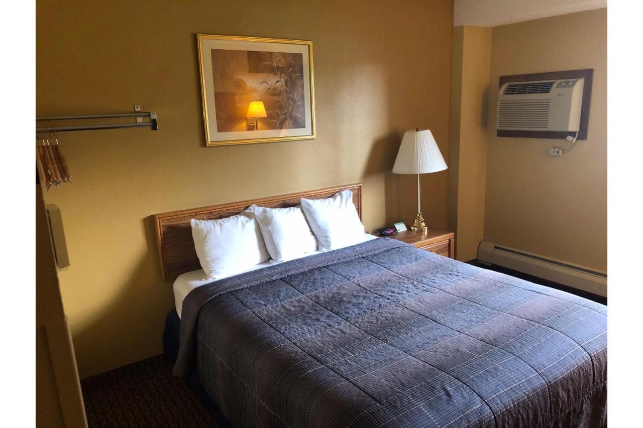 Oyo Hotel Glendive - Yellowstone River Extérieur photo